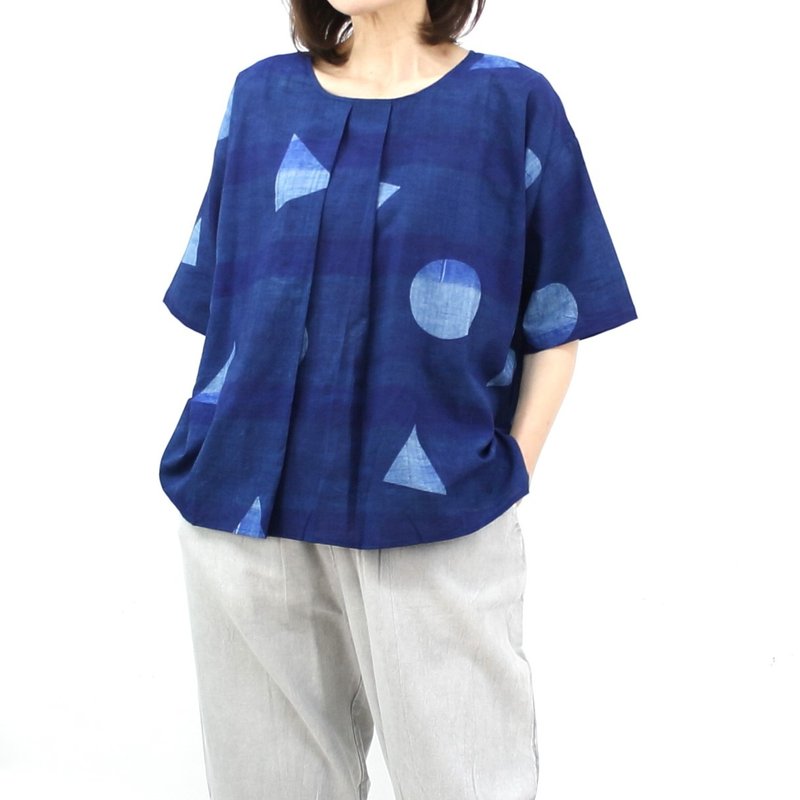 Indian cotton blouse, indigo dyed, vegetable dyed, oversized, drop shoulder, loose fit, cool - เสื้อเชิ้ตผู้หญิง - ผ้าฝ้าย/ผ้าลินิน สีน้ำเงิน