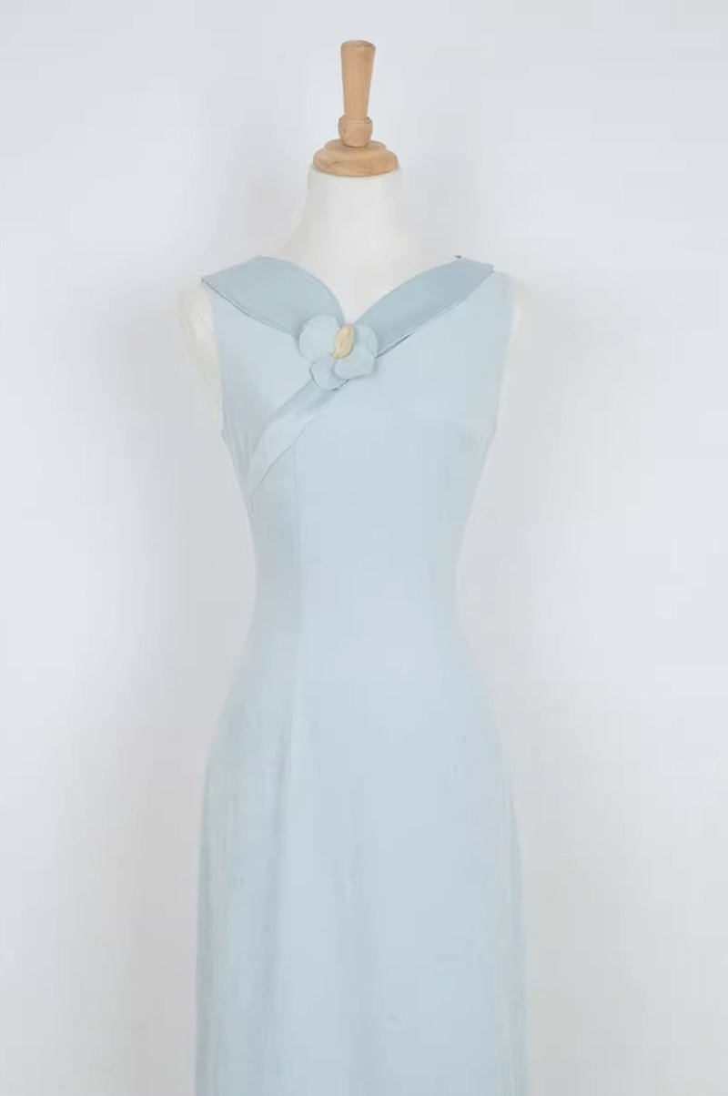 君子蘭  冰霧藍手工花連身裙 手工製 - 洋裝/連身裙 - 其他材質 藍色