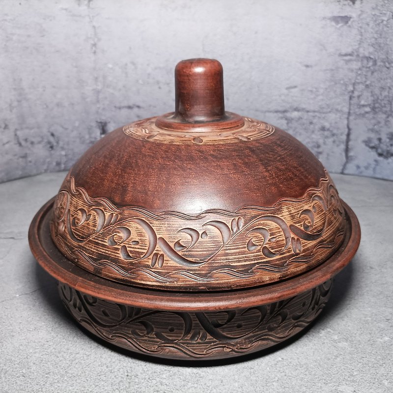 陶器砂鍋塔金大手工製作由紅粘土棕色塔金與雕刻 - 煲/鍋/焗盤 - 黏土 