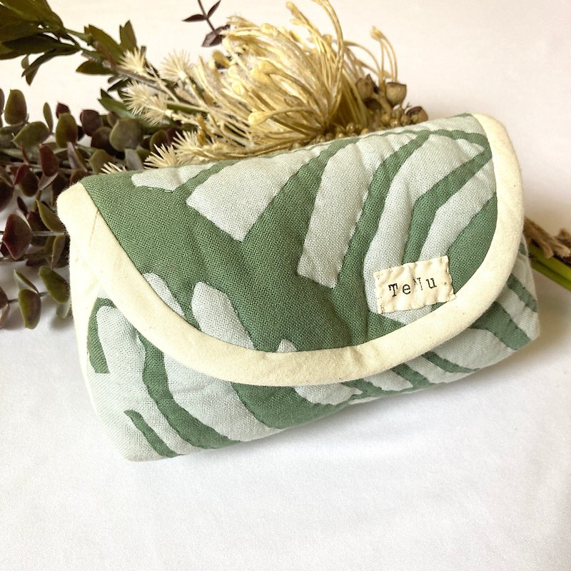 手巾袋  蒙斯特拉 - 化妝包/收納袋 - 棉．麻 綠色