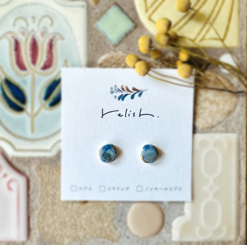 Starry sky, gold-lacquered ceramic earrings, non-pierced earrings, star, pottery, small, simple, gift, present, birthday, Mother's Day, gold, blue - ต่างหู - ดินเผา สีน้ำเงิน