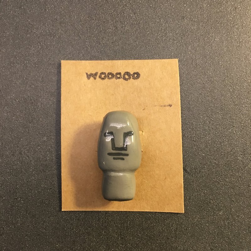Basic Moai pin - Brooches - Clay 