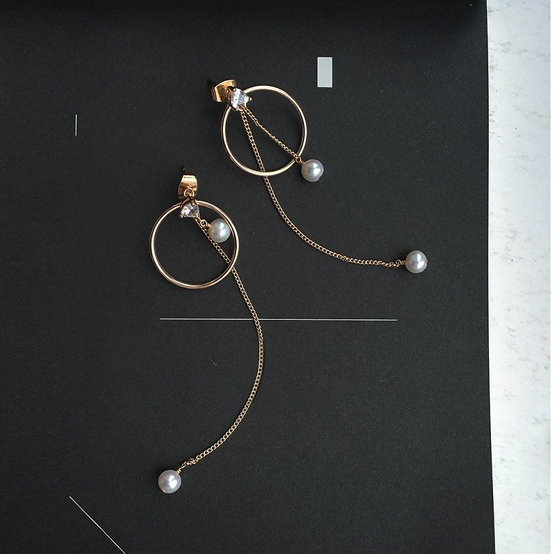 MissQueenyエルフ/天然真珠の耳のラインの小さい円 - ピアス・イヤリング - 金属 ゴールド