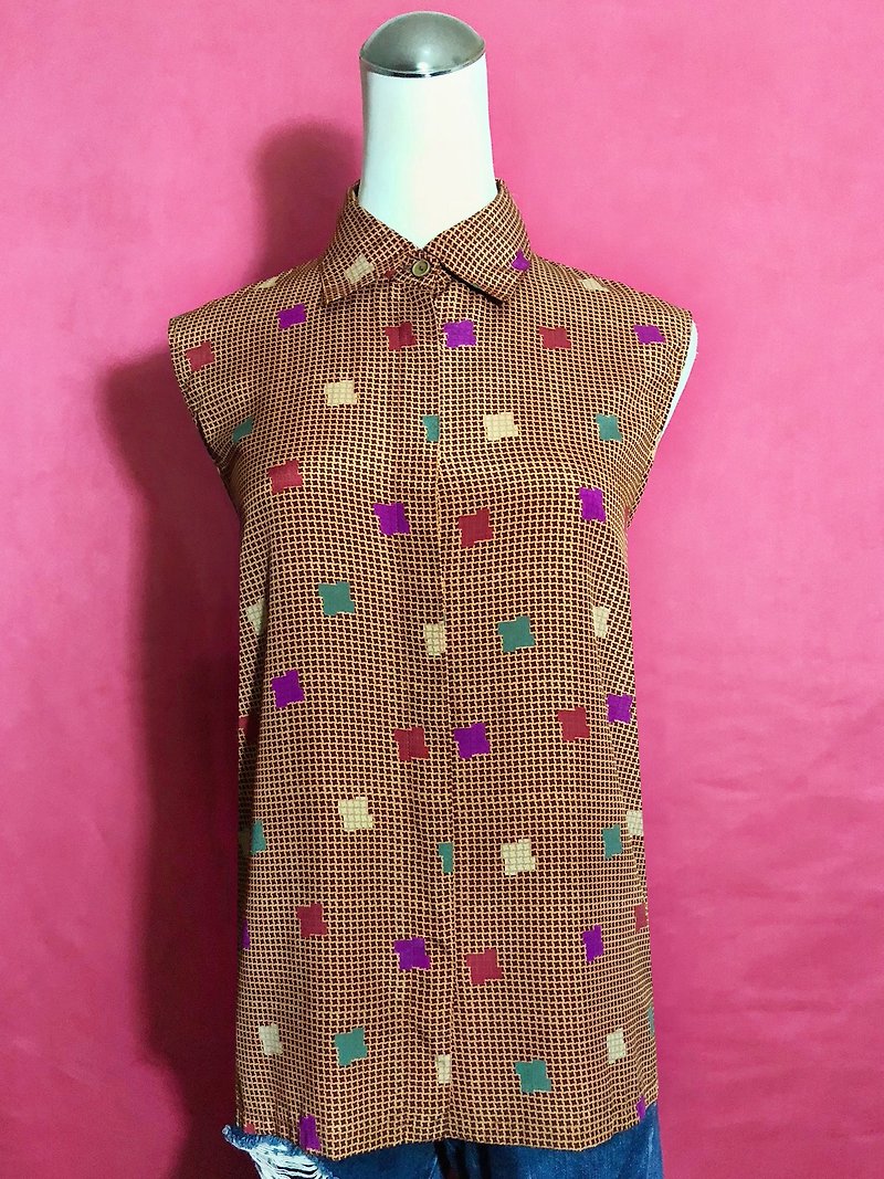 Plaid sleeveless vintage shirt / brought back to VINTAGE abroad - Women's Shirts - Polyester Brown