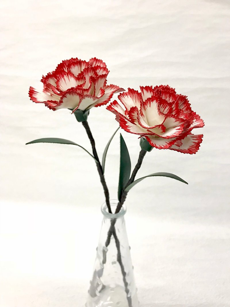 White Leather Carnation with Red Edge - ของวางตกแต่ง - หนังแท้ ขาว