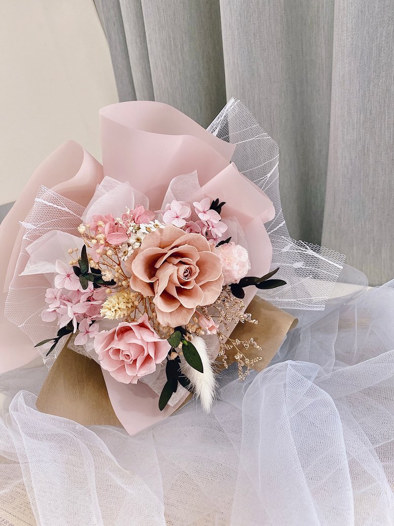 溫柔奶茶色 永生玫瑰網紗花束 生日花束 情人節花束 - 乾燥花/永生花 - 植物．花 粉紅色