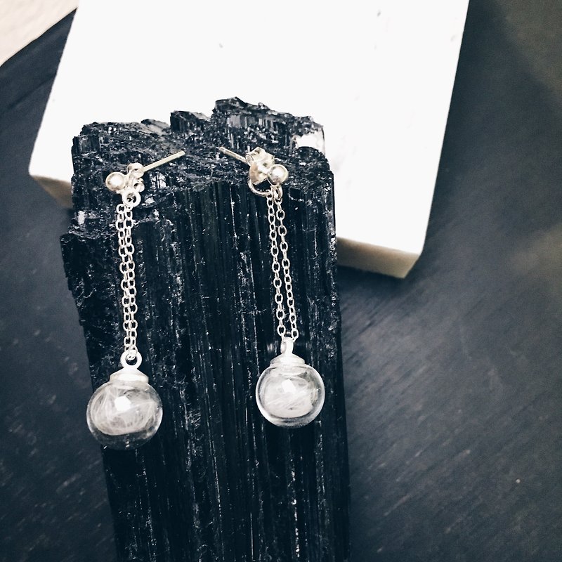 Dropping Feather Glass Bubble 952 silver earring - ต่างหู - แก้ว ขาว