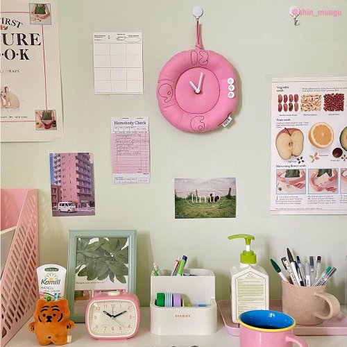Lonely Apartment Chubby Clock (Pink)