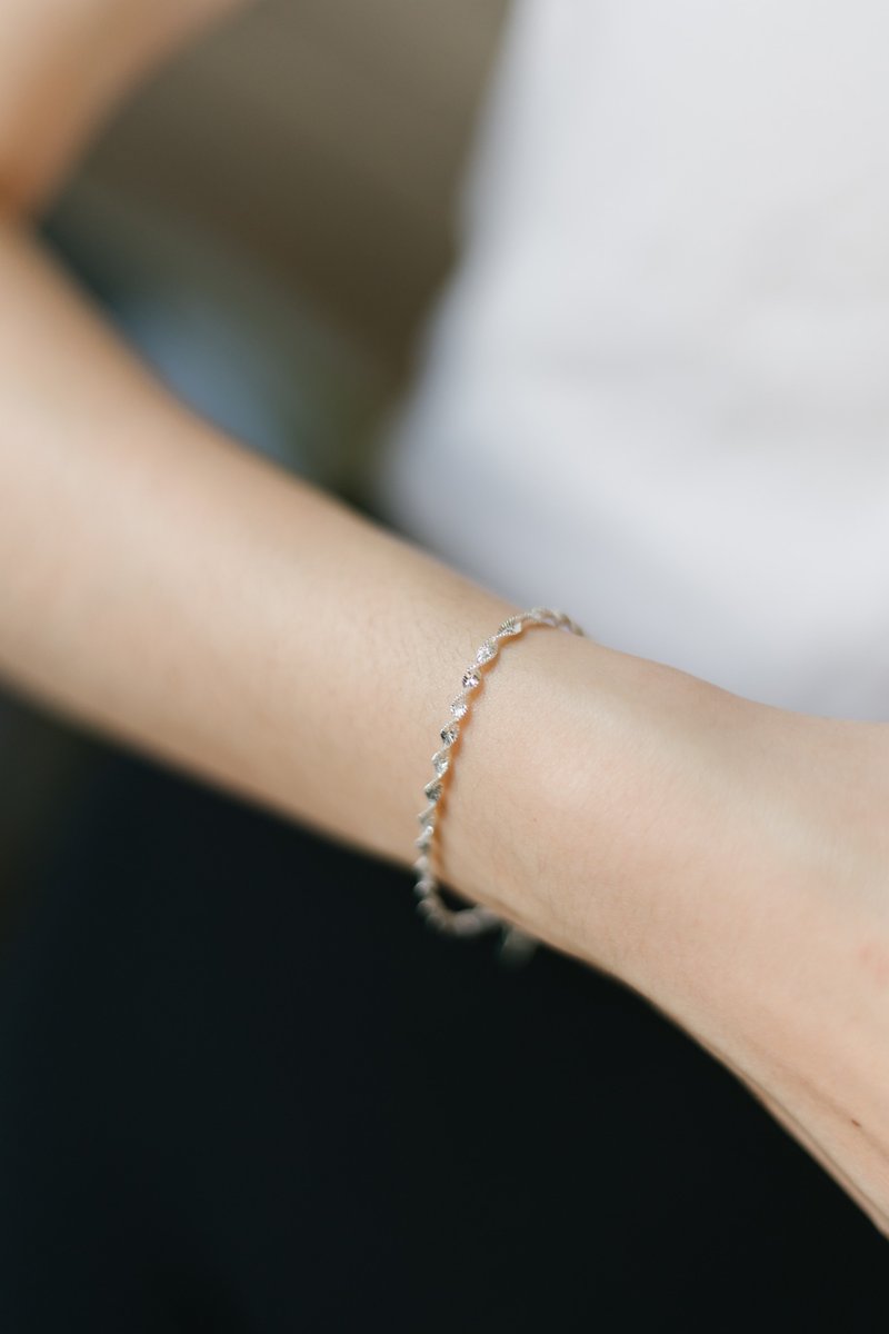 925スターリングシルバー 煌めく砂の波紋ブレスレット サンドブラスト加工 無料ギフトボックス クリスマスプレゼントにおすすめ - ブレスレット - スターリングシルバー シルバー