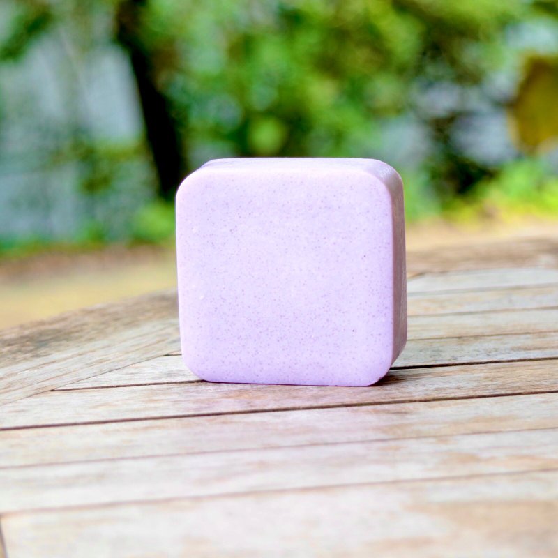 Real lavender essential oil sea salt handmade soap ラベンダー塩Stone alkali for neutral skin - Soap - Plants & Flowers 