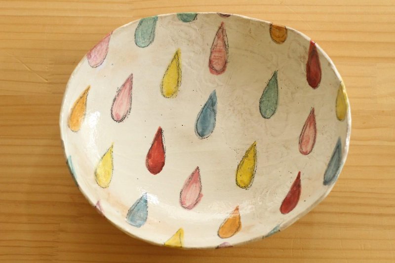 Oval dish of powdered colorful drop. - จานเล็ก - ดินเผา 