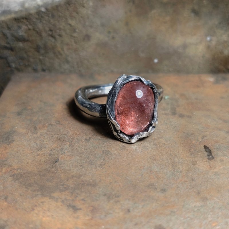 士多啤梨晶/銀戒指 - 戒指 - 寶石 紅色