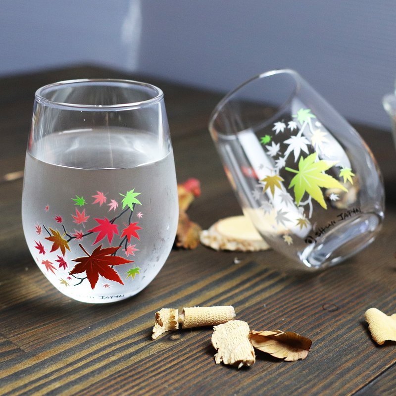 Cold feeling autumn leaves free glass pair set A vessel to enjoy the season when the color changes depending on the temperature - Cups - Glass Red