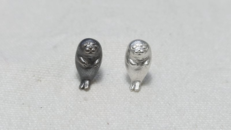 【925銀飾 LOU】- 動物系列 - 小海豹(單售) - 耳環/耳夾 - 銀 銀色