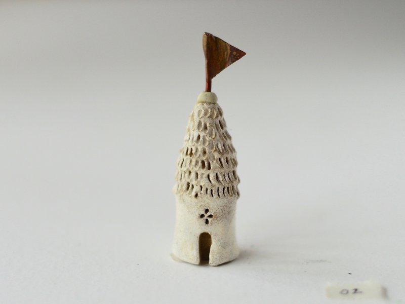 little fairy house with frag    ring holder - General Rings - Pottery White