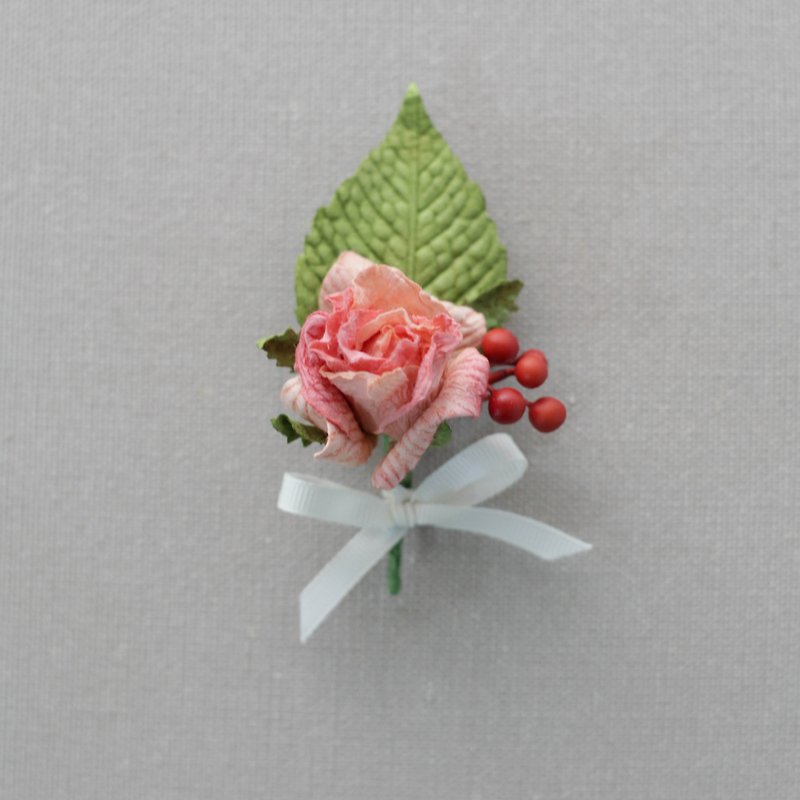 GC108 : Buttonholes Grooms Boutonniere Wild Things, Peach Size 2" x 3.5" - Brooches - Paper Orange