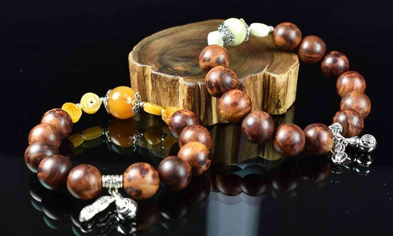 CYPRESS Collection Grade Xiao Nan Tumor Flower Bracelet Lucky Fortune - Bracelets - Wood 