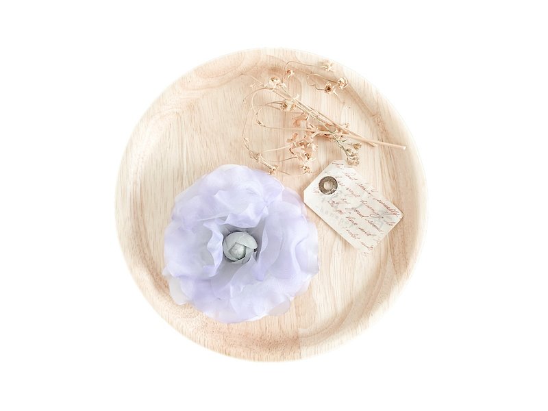 Corsage: Floral petal one-wheel corsage (purple) - เข็มกลัด/ข้อมือดอกไม้ - ผ้าไหม สีม่วง