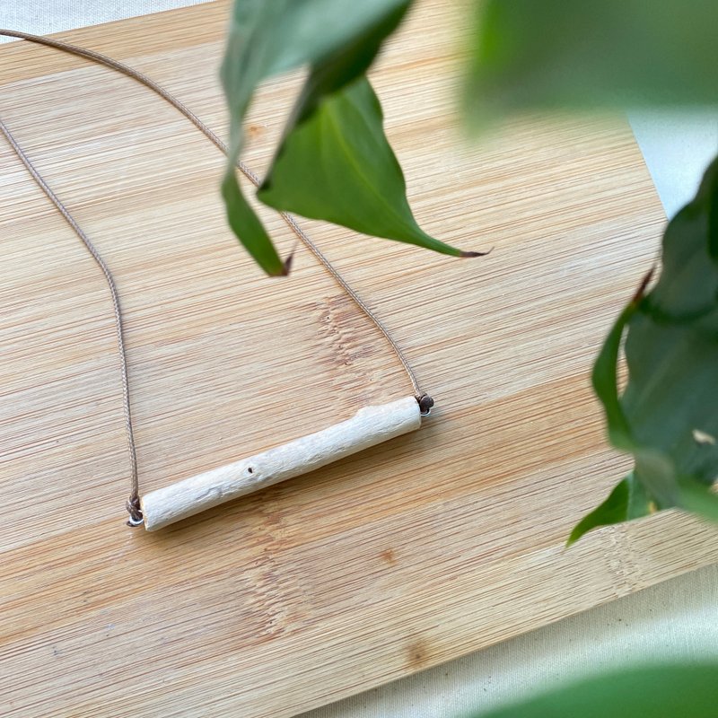 盪鞦韆系列 自然 樹枝頸鏈 手工打磨 原創獨特 - 頸鏈 - 木頭 咖啡色