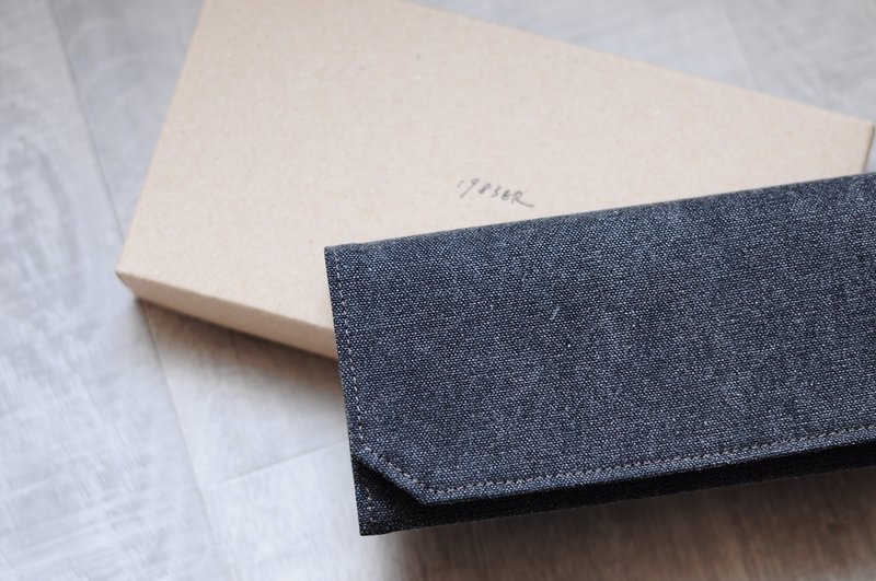 Starry sky Allblack Canvas Wallet with Washable Paper, Lightweight, Eco-friendly - กระเป๋าสตางค์ - กระดาษ สีดำ