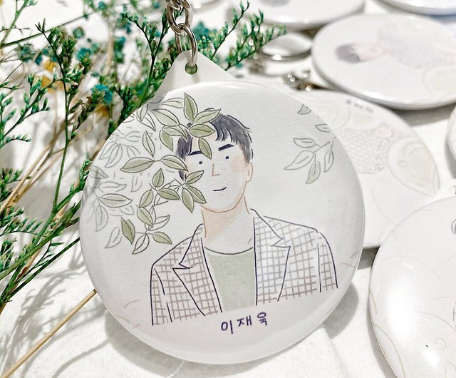 Customized portrait mirror key ring --- Japanese line style (gift paper  packaging - Shop Yan illustration Keychains - Pinkoi
