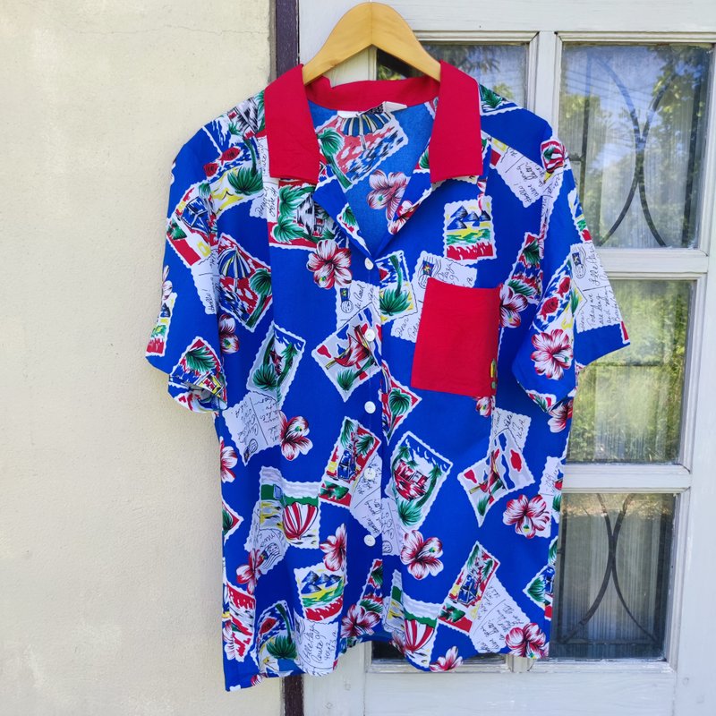 Vintage 80s Cricket lane Island Vacation Postcard Hawaiian Shirt - Men's Shirts - Polyester Multicolor