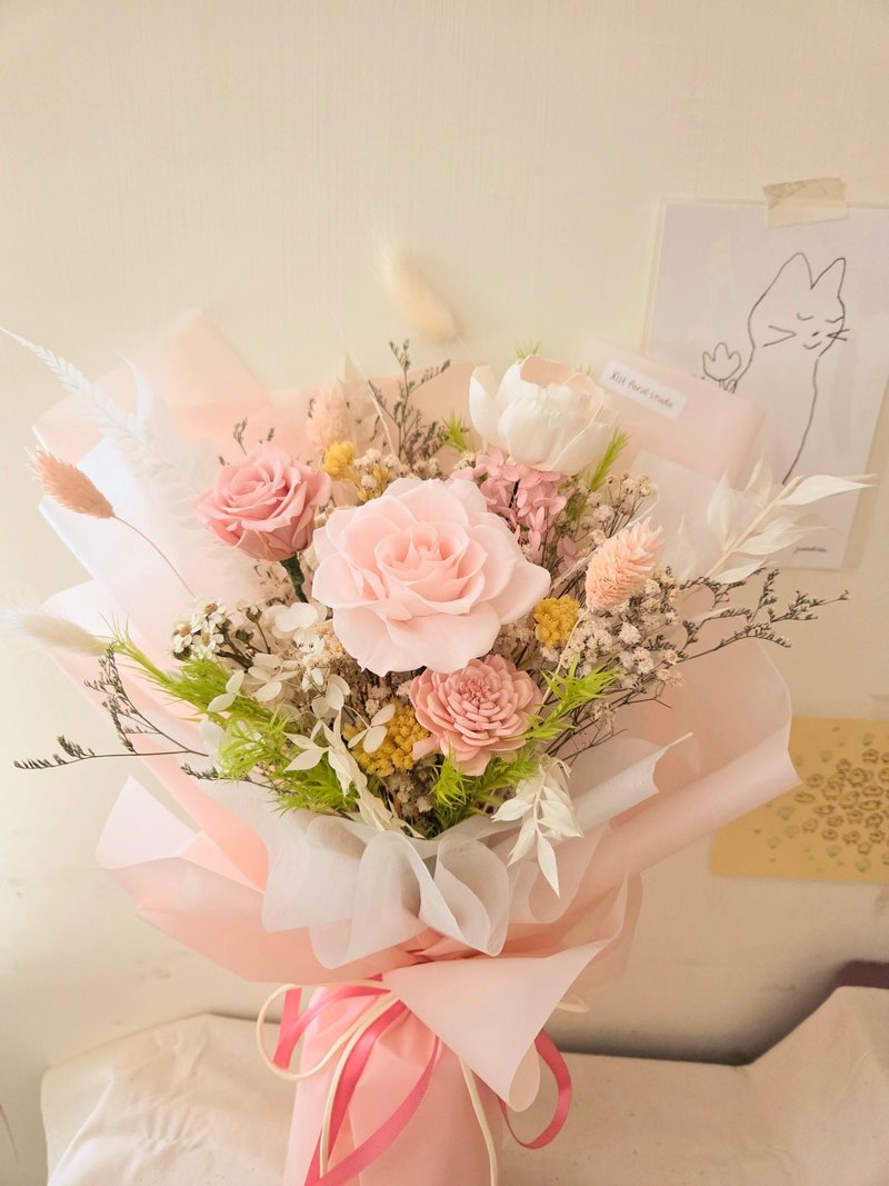 心中的小花園。永生玫瑰小型花束 - 乾燥花/永生花 - 植物．花 