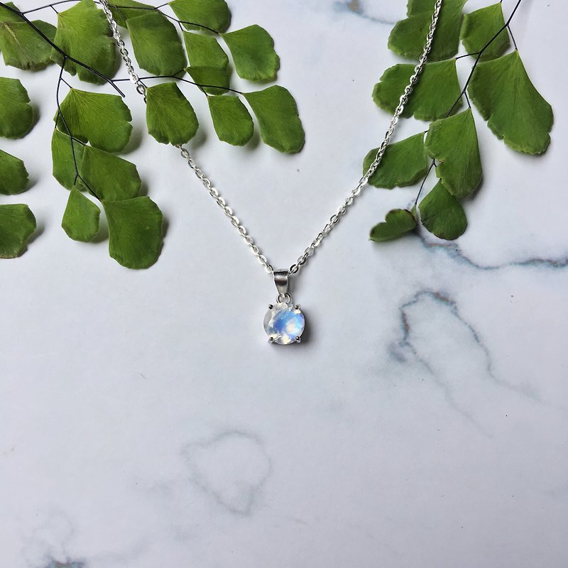 Handmade jewelry diamond moonlight simple - สร้อยคอ - เครื่องเพชรพลอย สีน้ำเงิน