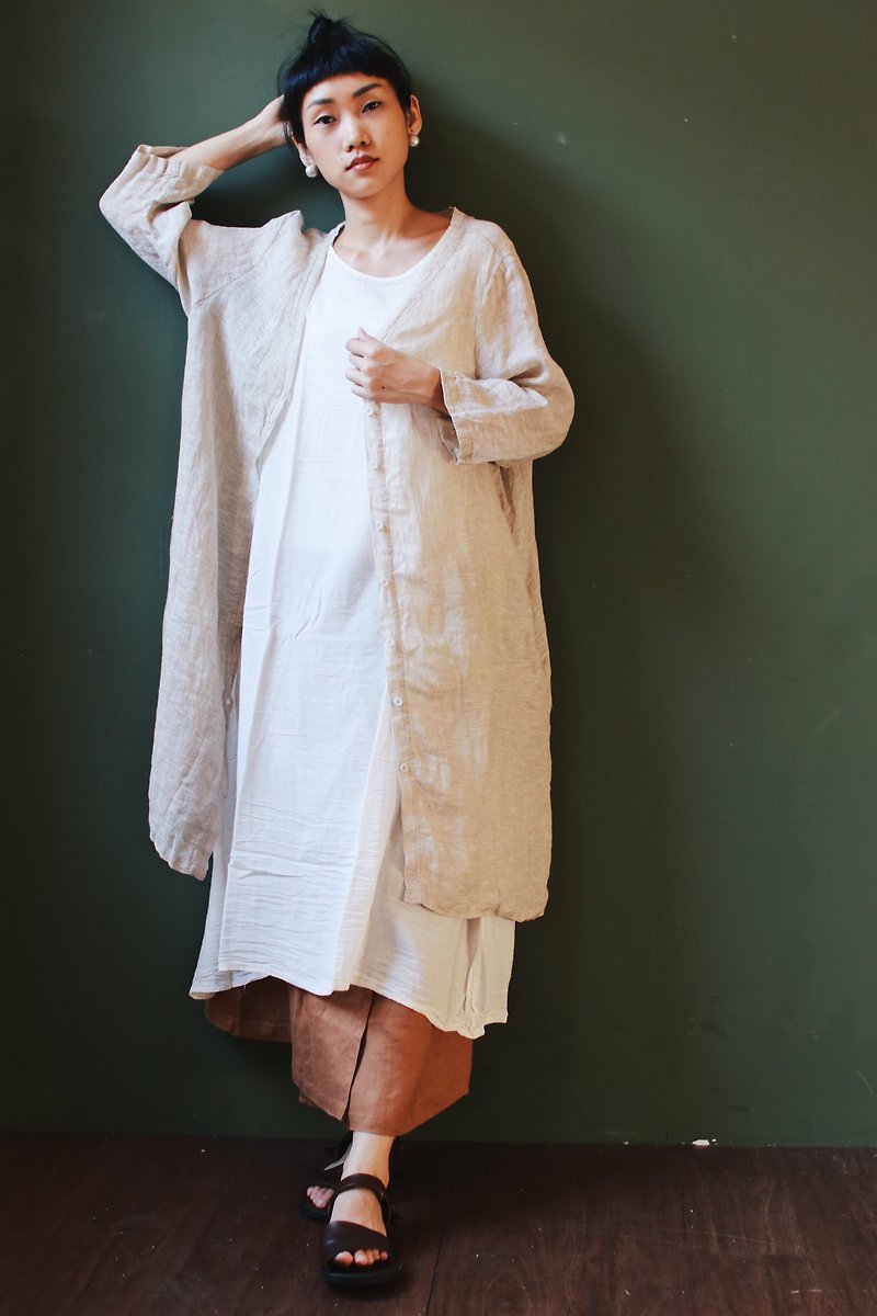 亞麻排釦中長版罩衫 - 外套/大衣 - 棉．麻 白色
