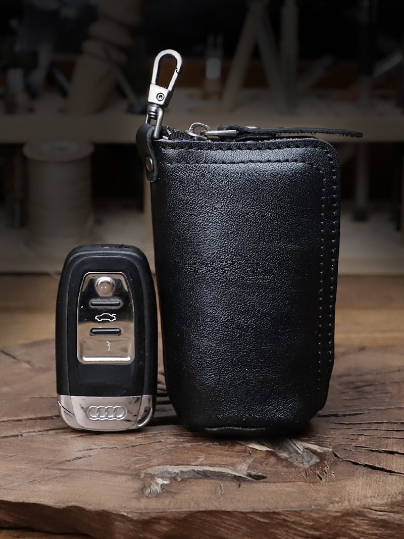 Vintage Genuine Leather Smart Key Holder Bag Leather Housekeeper Keys Pocket - อื่นๆ - หนังแท้ สีดำ
