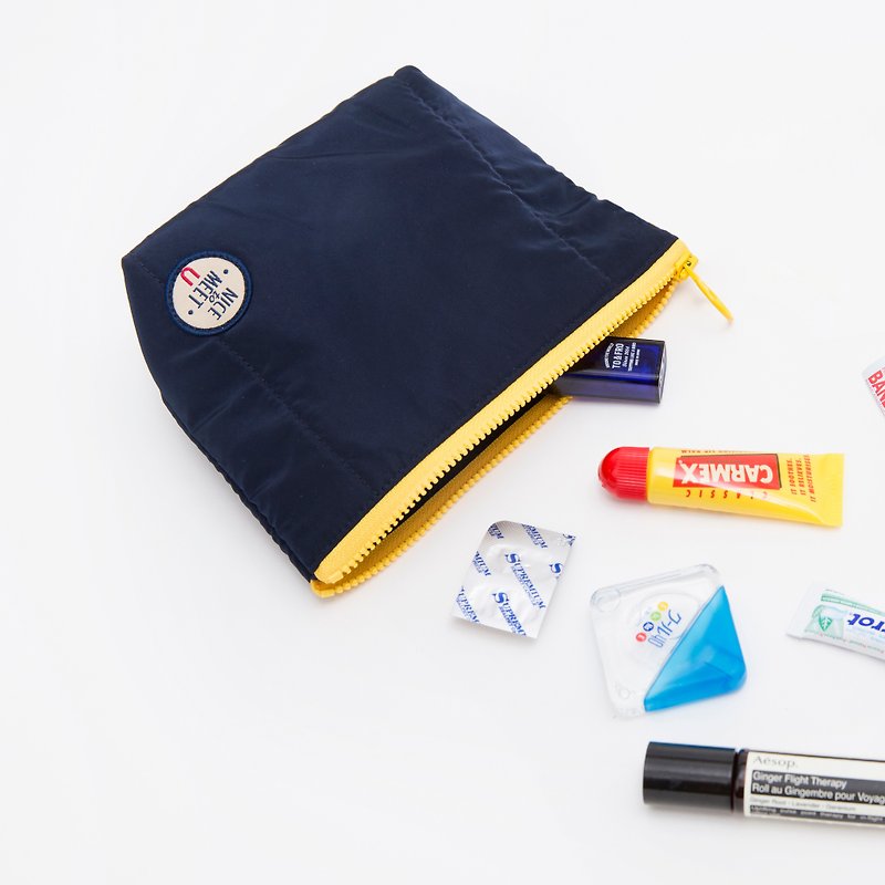 NTMY. Tent Pouch M Sandwich mesh sandwich "tent" storage bag size M/makeup bag - Toiletry Bags & Pouches - Waterproof Material 
