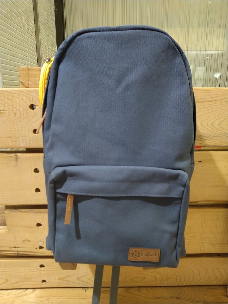 Eafami Cotton Canvas Multi-compartment Laptop Backpack-Thor Grey (100% Made in Taiwan) - กระเป๋าเป้สะพายหลัง - ผ้าฝ้าย/ผ้าลินิน สีเทา
