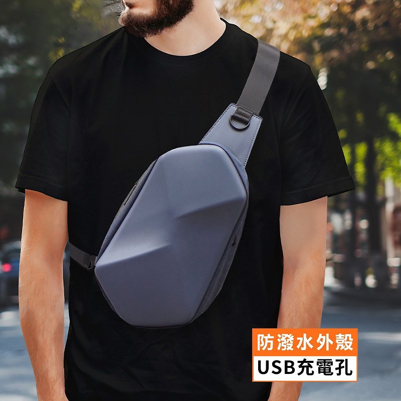 USB fast charging anti-theft mobile shoulder bag-SHIELD shield/coral blue - กระเป๋าแมสเซนเจอร์ - วัสดุอื่นๆ สีน้ำเงิน