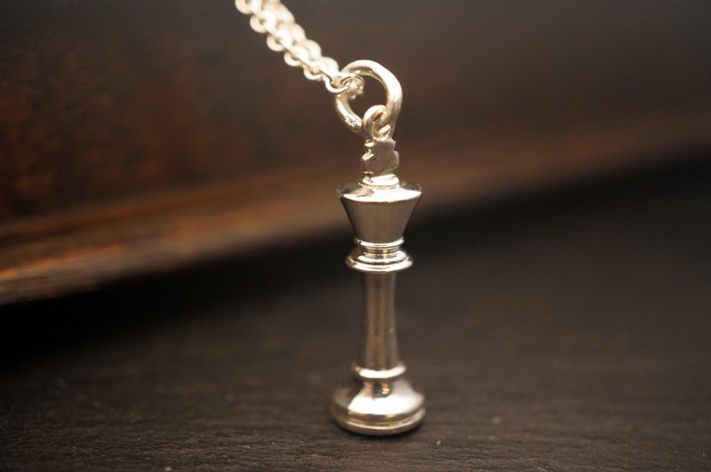 925 Sterling Silver King Chess Pendant with 18 inches Silver Chain (P408) - Necklaces - Sterling Silver Silver