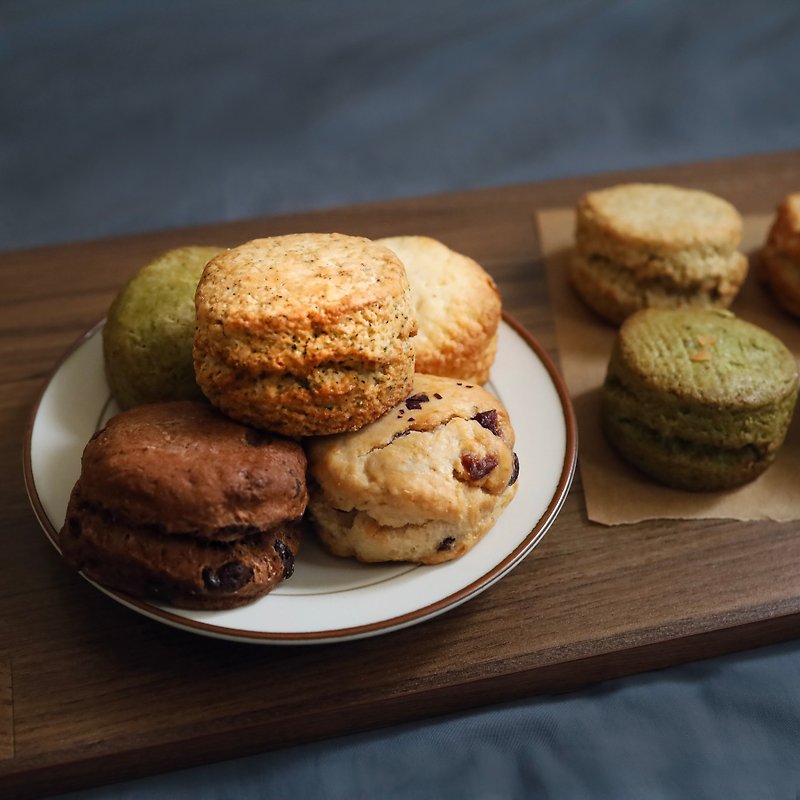 【MissKuKu】8 pieces of scone gift box_New Year event in progress - Cake & Desserts - Fresh Ingredients 