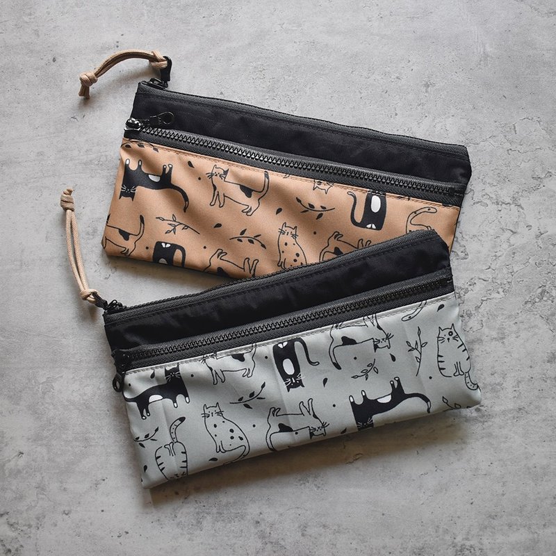 Travel waterproof double-layer pencil case/long storage bag-illustration black cat - กล่องดินสอ/ถุงดินสอ - ไนลอน สีเทา