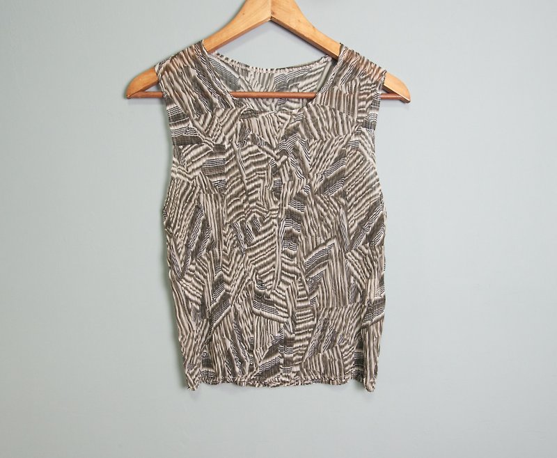 FOAK vintage sketch line three-dimensional fold vest - Women's Vests - Polyester Gray