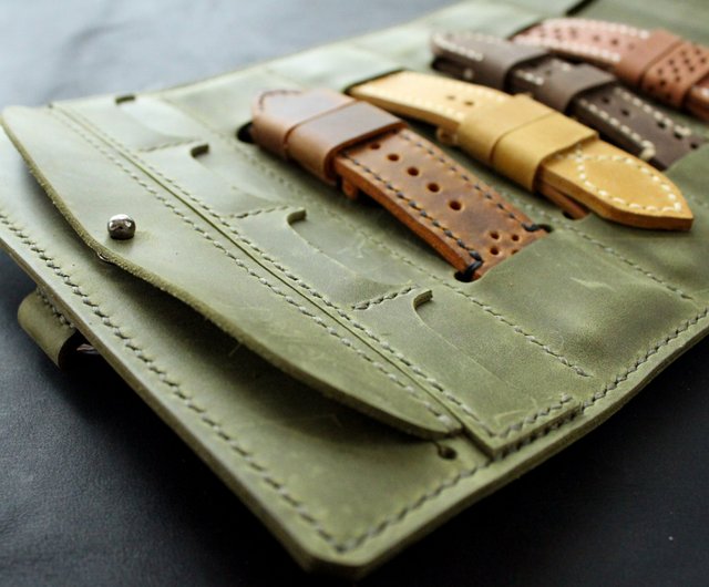 Watch strap clearance holder