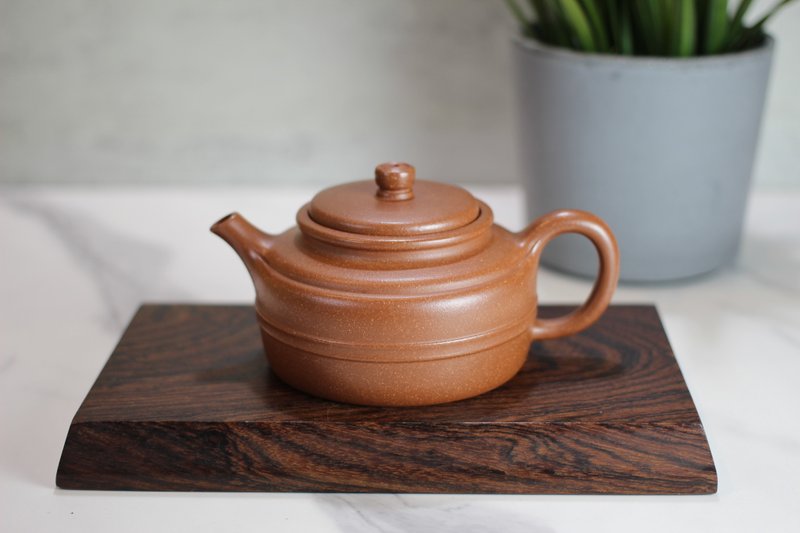 【送禮好物】明德壺 降坡泥 宜興紫砂 許婷婷陶手製 200ml - 茶壺/茶杯/茶具 - 陶 