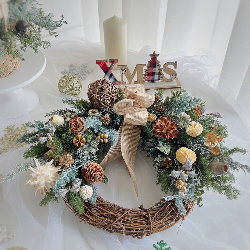 SEE Floral Design 永生花/不凋花-銀星不凋雪松聖誕花圈 - 乾燥花/永生花 - 植物．花 