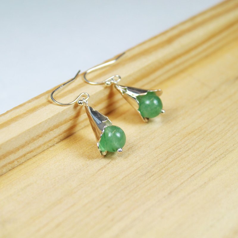 【Collection of gold lake】 wisteria earrings green silver section | clip-on earrings earrings can be changed for sterling silver needles | Dongling jade | brass silver | natural stone earrings, Chinese ancient style jewelry E4 - Earrings & Clip-ons - Gemstone Green