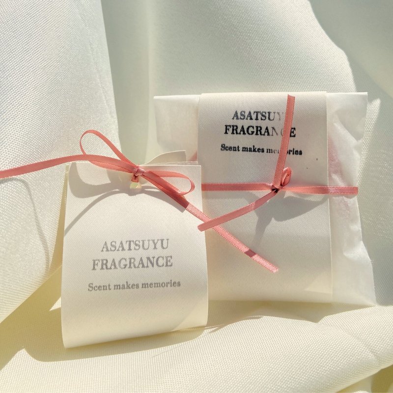 Fragrance package, independent perfume studio, customized corporate gift - Fragrances - Cotton & Hemp 