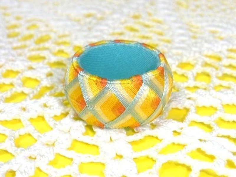 yubinuki "summer solstice" - General Rings - Silk Yellow