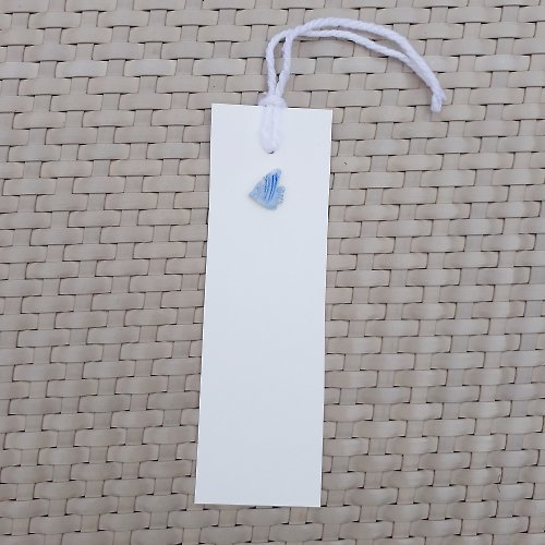 luckyhandmade246 A bookmark with sea animal theme, blue and white and can write greeting