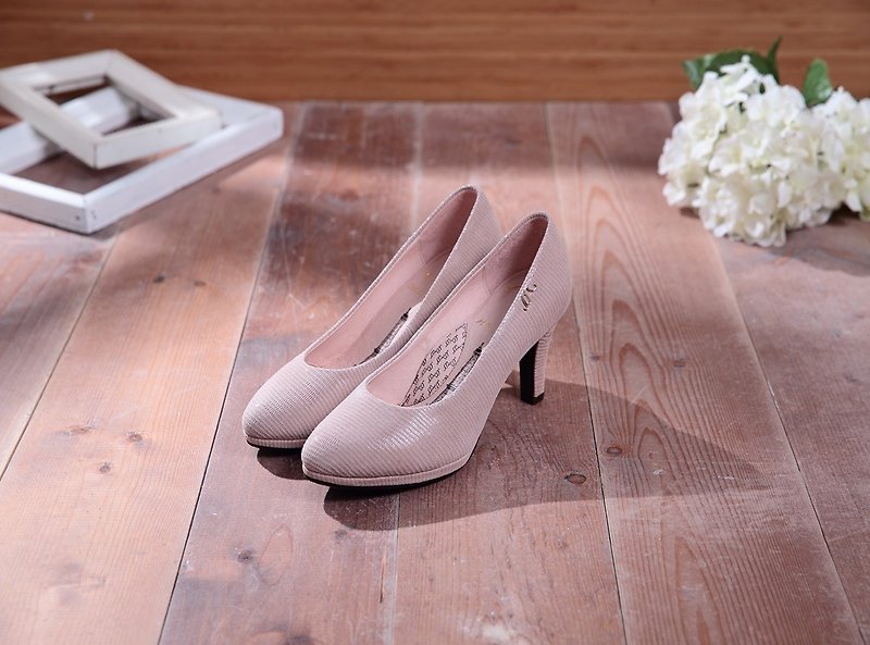 Bella - Temperament Brown- Embossed Sheepskin Micro-Pointed Leather High Heels - รองเท้าส้นสูง - หนังแท้ สีกากี