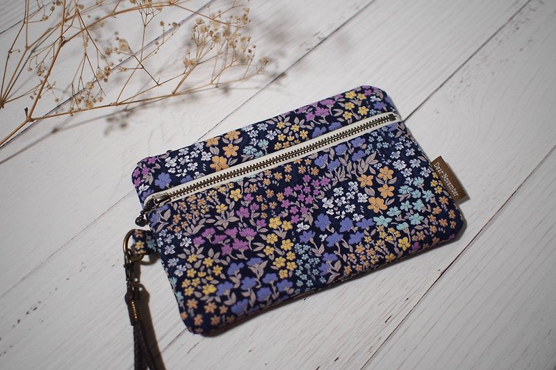 Pick up the light series mobile phone bag / coin purse / limited handmade bag / psychedelic purple flower / out of print - Clutch Bags - Cotton & Hemp Purple