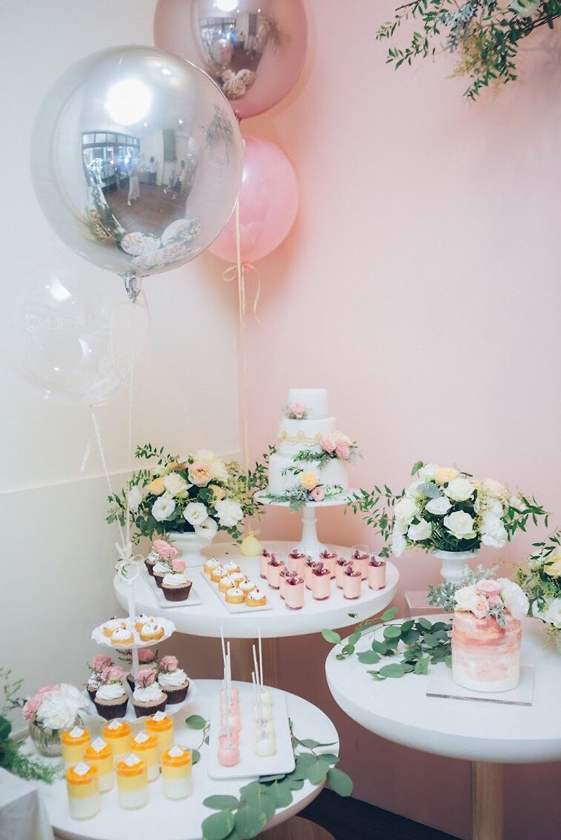 Candy bar pink bubble dessert table / tea party / wedding arrangement / baby party - Cake & Desserts - Fresh Ingredients Pink