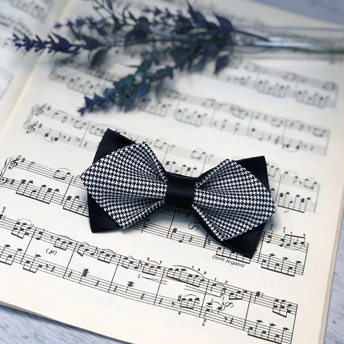 LissBowTies Polka Dot Bow Tie - 50th Anniversary Gift - Men Retirement Gifts