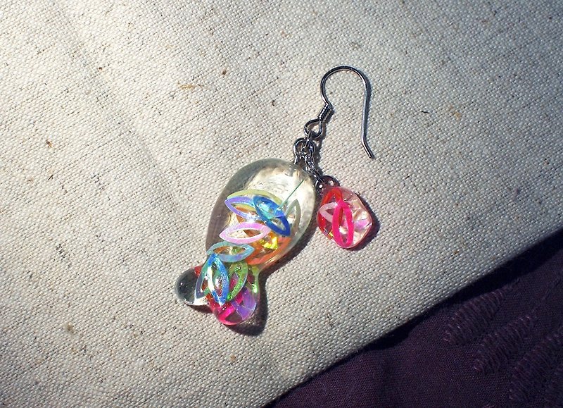 Fish and Water_Transparent Resin_Dangling Earrings_Imagine the feeling of a fish shaking in the ear_Olive 3 - Earrings & Clip-ons - Resin Multicolor