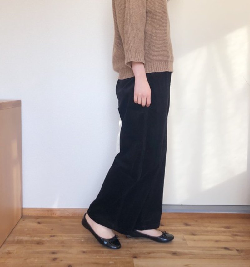 Pinkoi Proxy Purchase - Simple corduroy pants in black - Women's Pants - Cotton & Hemp 